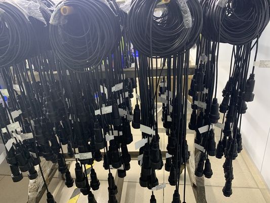 HPDB 100 Pin MDR Connector SCSI Cable Assembly Sợi đen với vật liệu liên lạc đồng