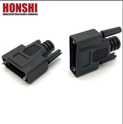 3V3 30A loại hàn nam D Sub Connector với vật liệu tiếp xúc bằng đồng vàng