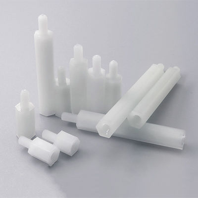 PCB lắp đặt các đệm tam giác với sợi nội bộ M2.0 Standoff Plastic Spacers trong thiết kế tam giác