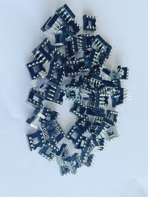 2.54mm 8 Pin IC Socket Connector nữ thẳng Pin Header PBT vật liệu cách nhiệt Đen