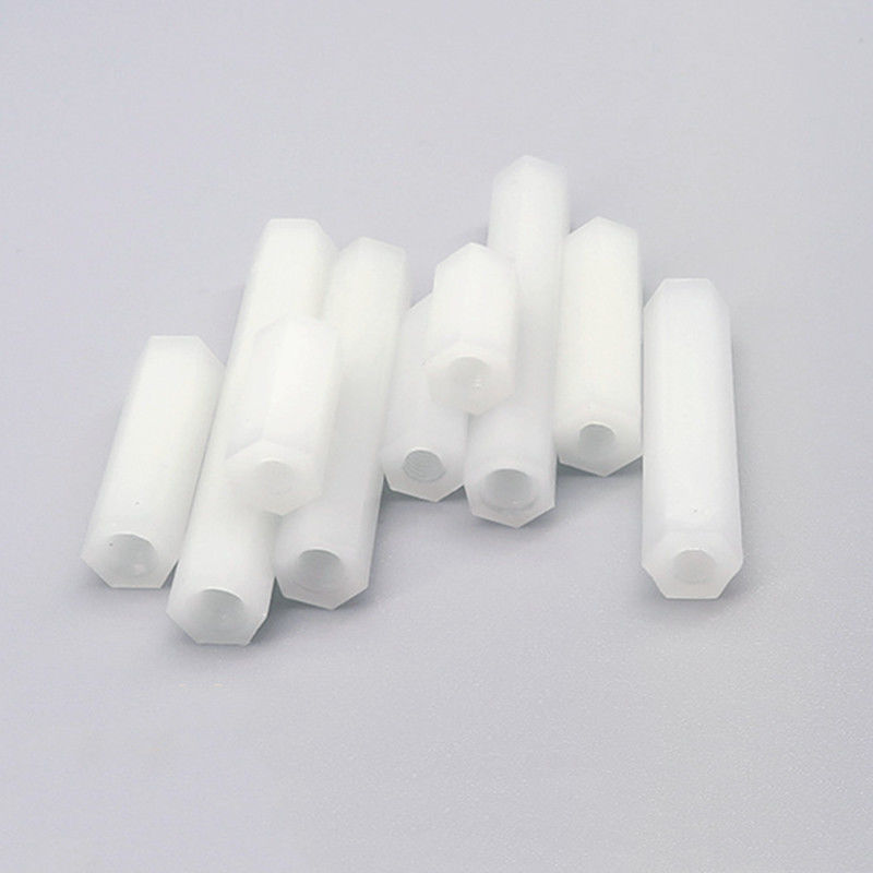 PCB lắp đặt các đệm tam giác với sợi nội bộ M2.0 Standoff Plastic Spacers trong thiết kế tam giác